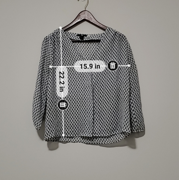3/$20 H&M 4 Button Down Black White Print 3/4 - Picture 2 of 9